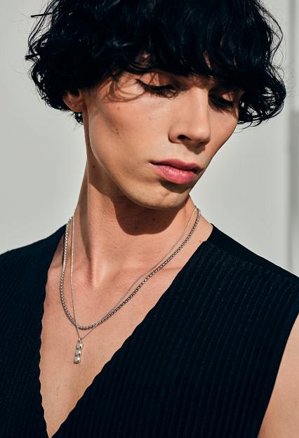 Mined Cube Pendant Black Diamond | Tom Wood | Herre | Retro Mined Cube Pendant Black Diamond | Tom Wood | Herre | Retro