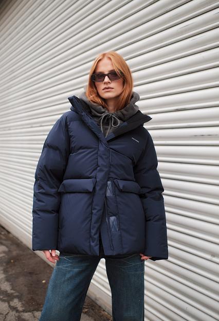 Holzweiler Besseggen Down Jacket Dk Navy