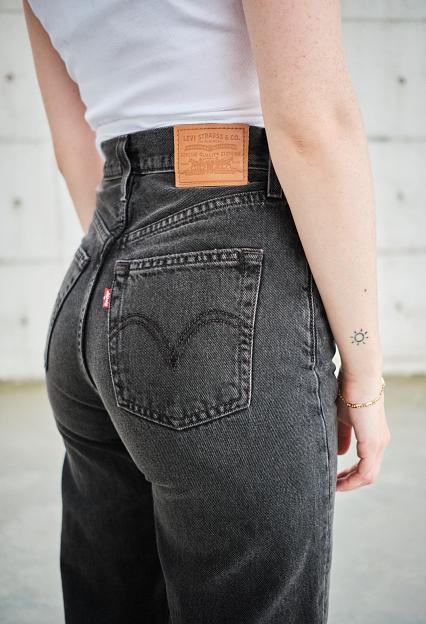 Levis Ribcage Wide Leg Swipe Up