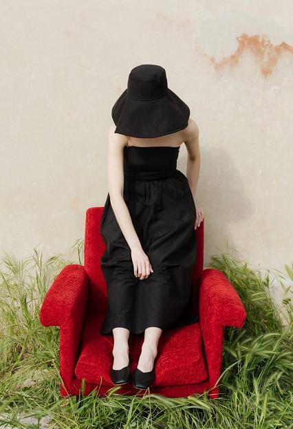 Nude of Scandinavia Chloe Tropez Nero
