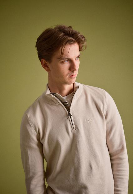 Barbour Cotton Half Zip Mist
