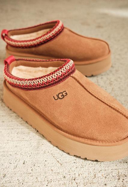 UGG Women`s Tazz II Chestnut