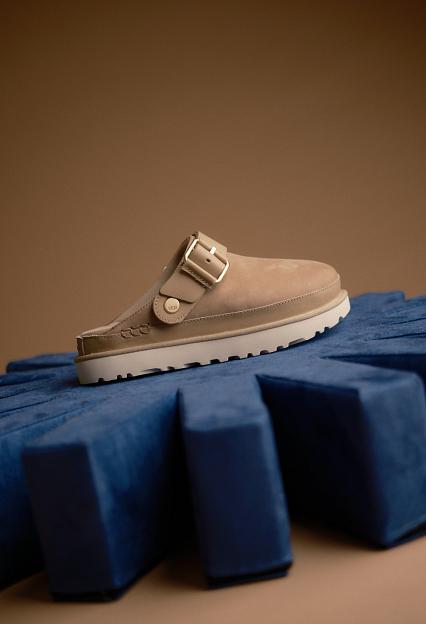 UGG Goldenstar Villa Clog Mustard Seed