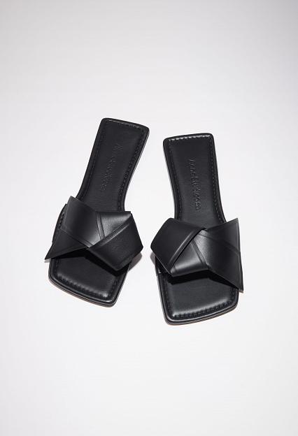 Musubi Leather Sandal Black FN-WN-SHOE000702