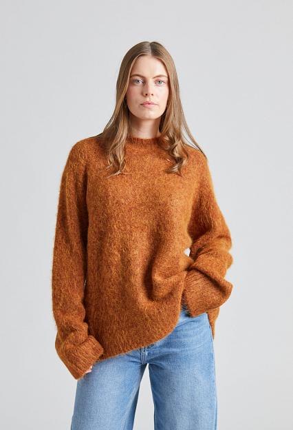 Holzweiler Fure Fluffy Sweater Red Mix