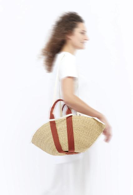 MUUN Sophie Rust Handle Ecru Pouch