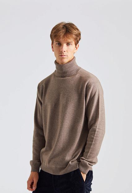 Oscar Jacobson Salim Rollneck Walnut Beige