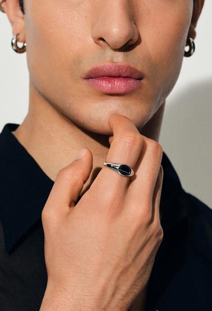 Tom Wood Chunky Hoops Small Silver
