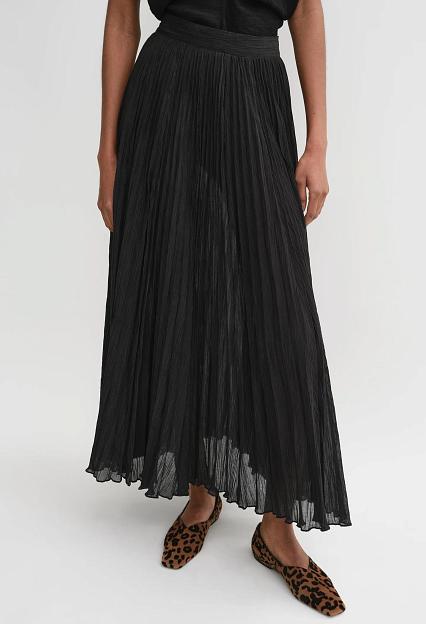 Toteme Crinkled Plissé Skirt Black