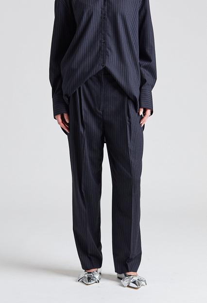 Toteme Toteme Double-Pleated Tailored Pinstripe Trousers Navy