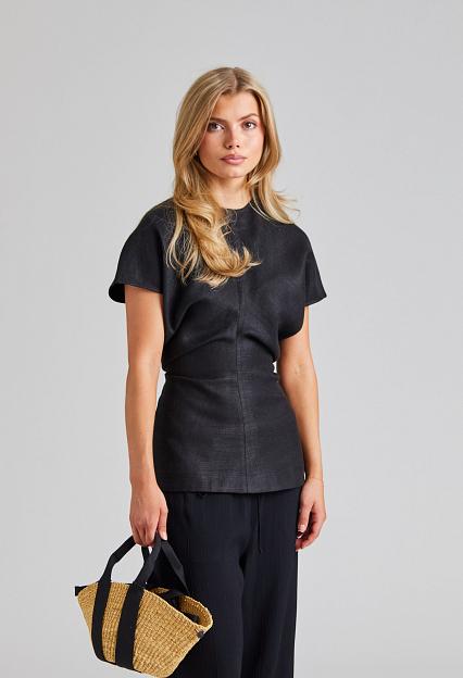 Toteme Slouch Waist Top Black