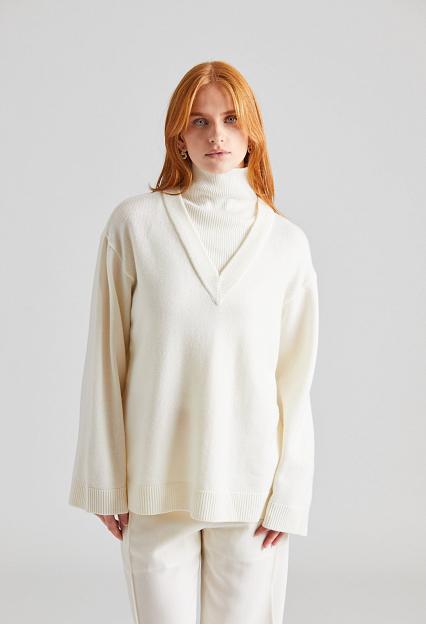 Viktoria Chan Cedar V Neck Knit Ivory