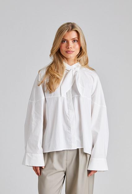 Viktoria Chan Kaz Wide Shirt White