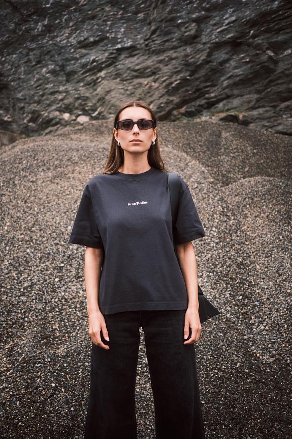 Acne Studios FN-UX-TSHI000050 Black