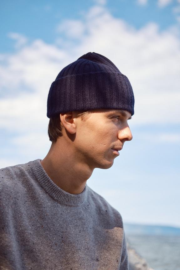 Drakes Lambswool Ribbed Knit Beanie Navy