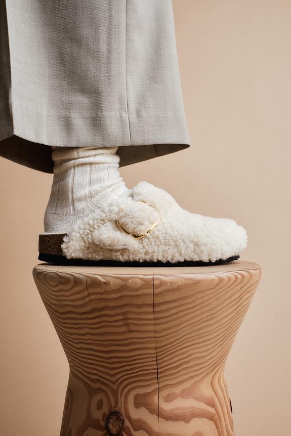 Boston Big Buckle Shearling Eggshell