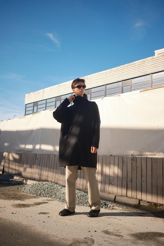 Blæst Aalesund Poncho Black-9