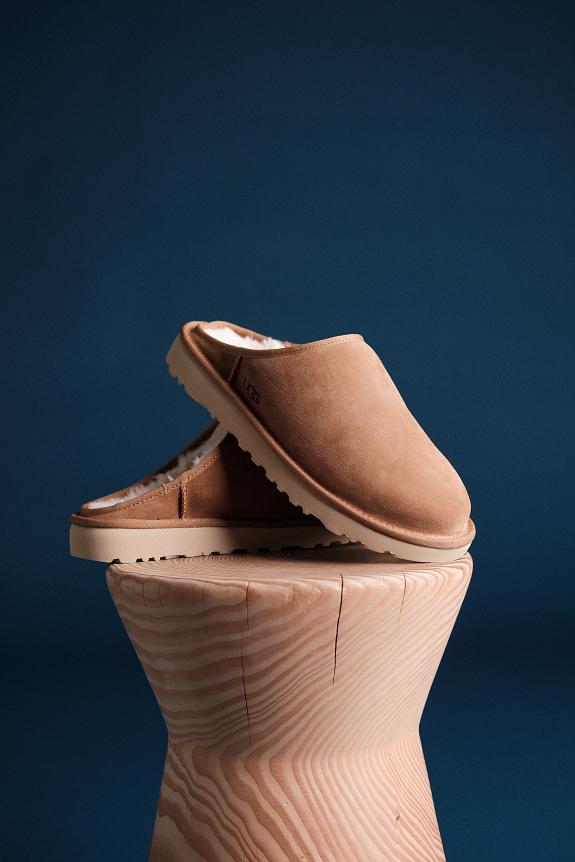 UGG Men's Classic Slip-On Chestnut-6
