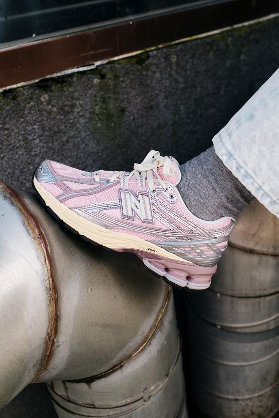 New Balance U1906RNF Rose Sugar-5