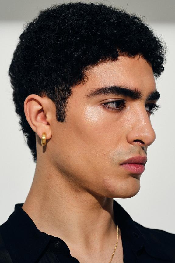 Tom Wood Chunky Hoops Satin Small Gold