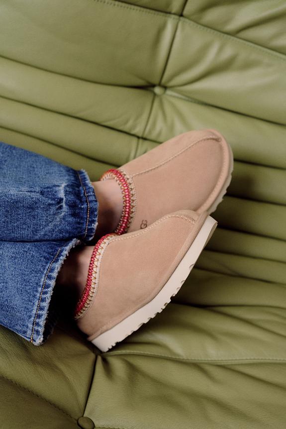 UGG Woman`s Tasman II Sand/Dark Cherry-5