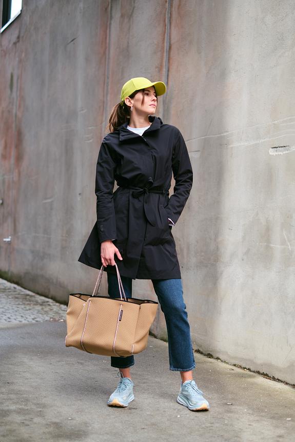 Ubr W Elektra Coat Black Storm