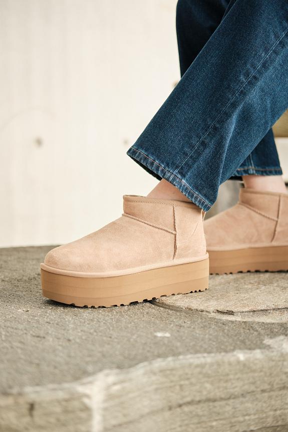 Ugg Classic Ultra Mini Platform Sand