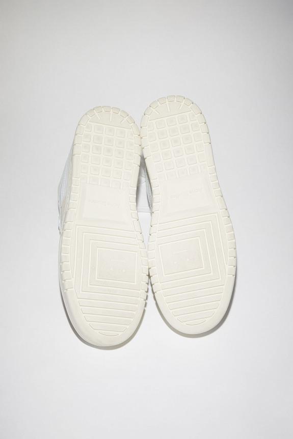 Low Top Leather Sneakers White/Off White 08STHLM Low Es Mix M-2