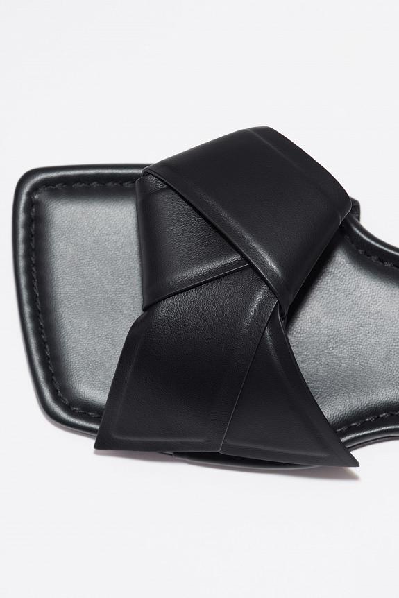 Acne Studios Musubi Leather Sandal Black FN-WN-SHOE000702-2