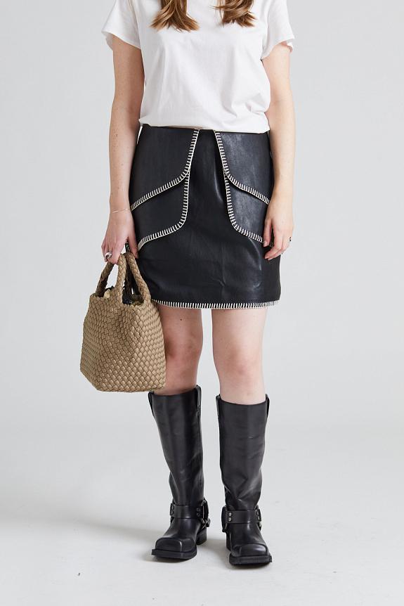 Adoore Lyon Skirt Black