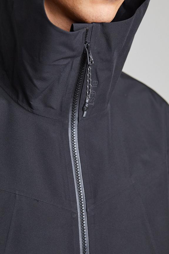 Blæst Helleren Coat Black-7