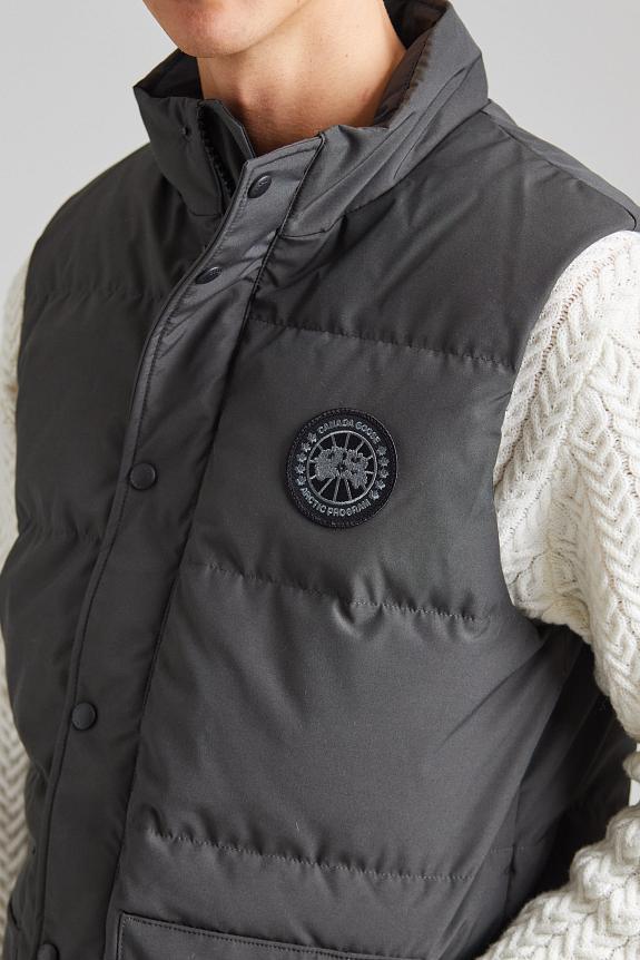 Canada Goose Freestyle Crew Vest Black Disc Volcano-3