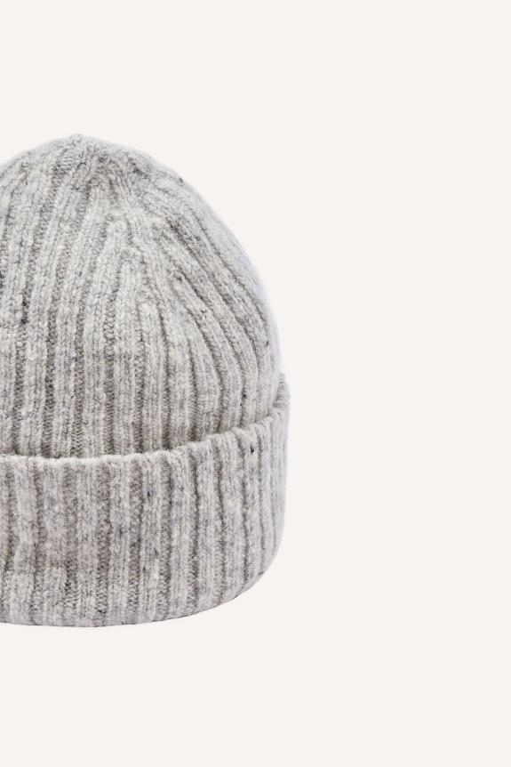 Drakes Merino Wool Ribbed Knit Beanie Ramor Grey