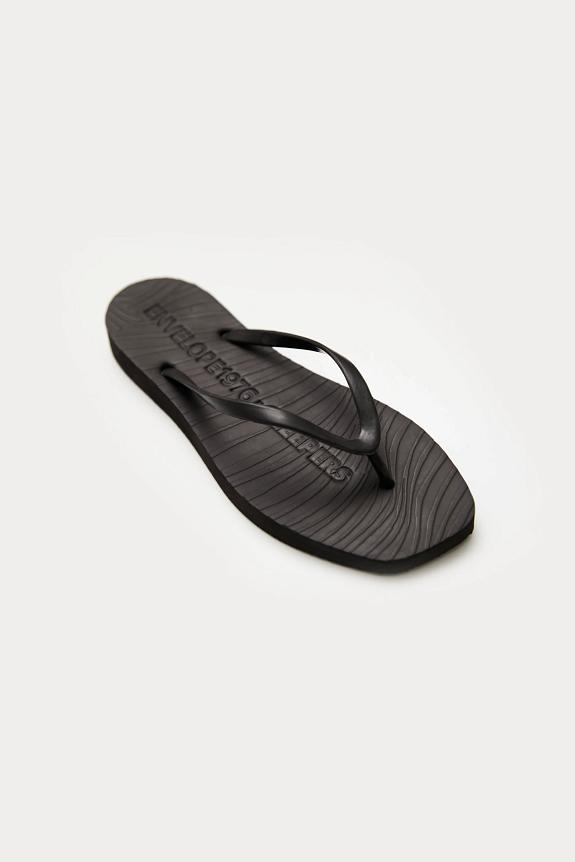 ENVELOPE1976 Envelope 1976 x Sleepers Black