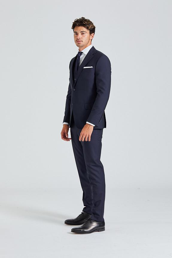 Oscar Jacobson Edmund Three Piece Suit Navy -1