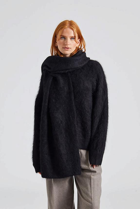 FWSS Montpellier Scarf Jet Black