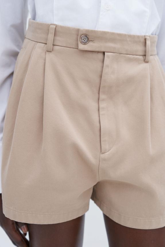Filippa K High Waist Pleated Cotton Shorts Canvas Beige