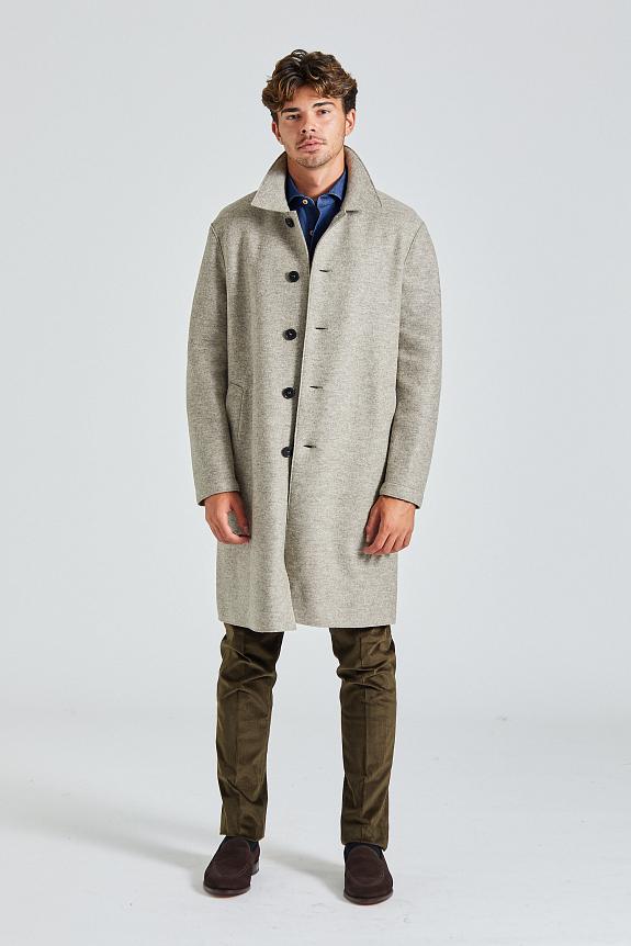 Harris Wharf Men Mac Coat Pressed Wool Natural Casha