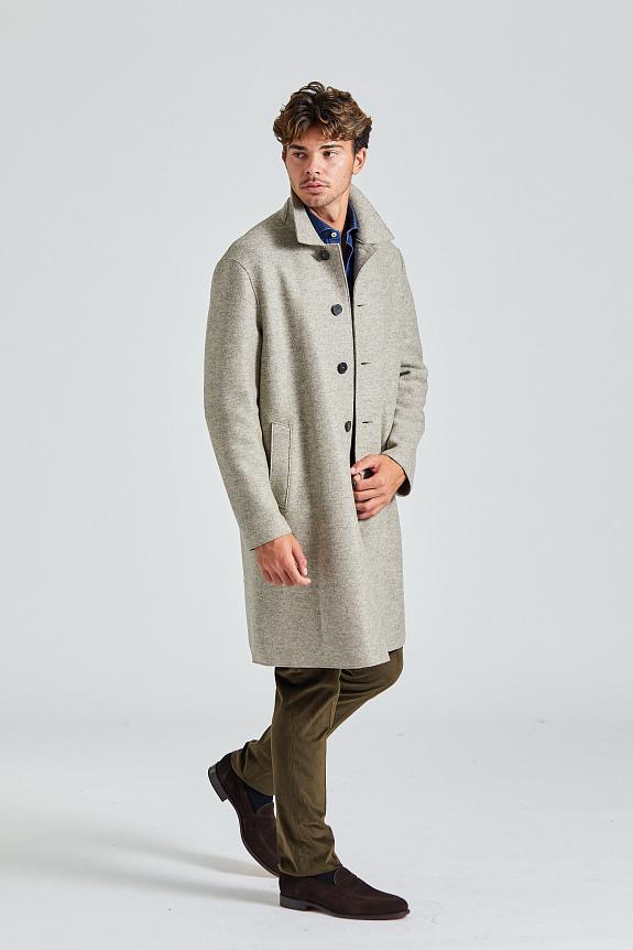 Harris Wharf Men Mac Coat Pressed Wool Natural Casha