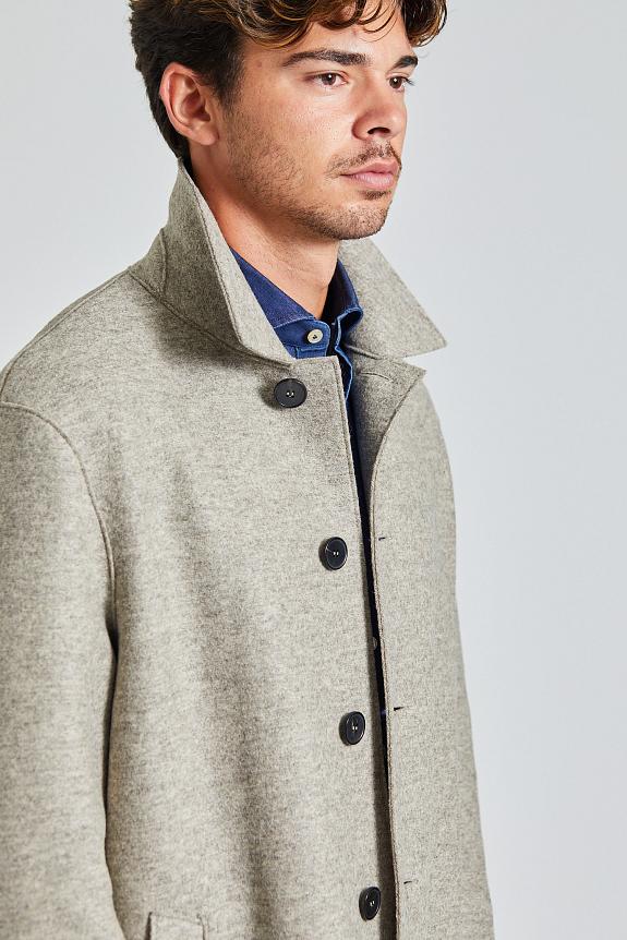 Harris Wharf Men Mac Coat Pressed Wool Natural Casha