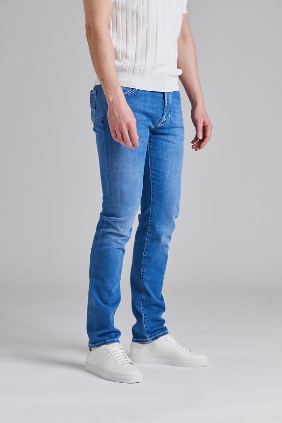 Jacob Cohën Bard 688 Light Blue Wash-1