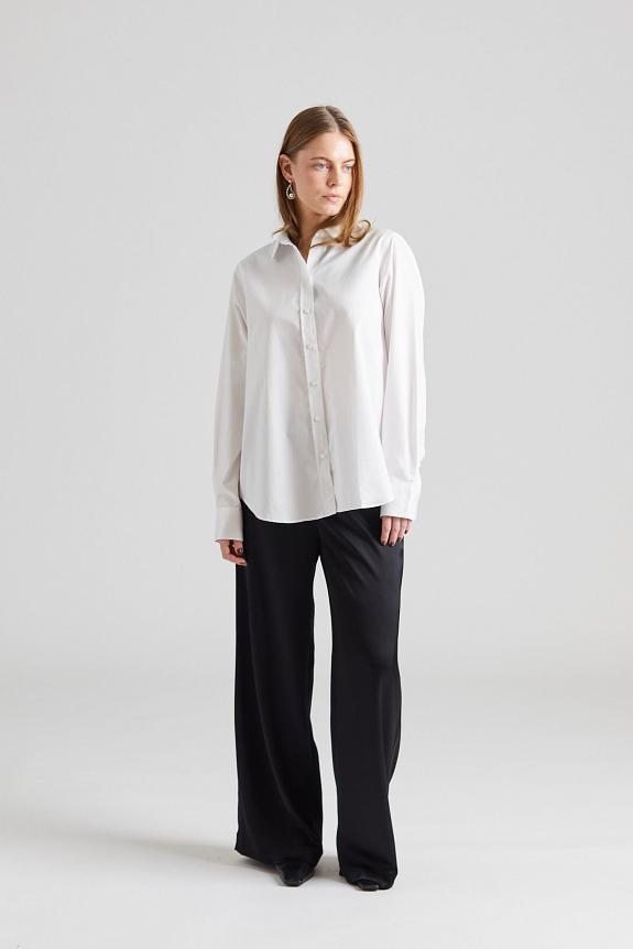 Julie Josephine A-Shape Oversized Shirt White 