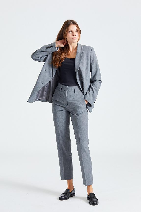 Thea Grey-1