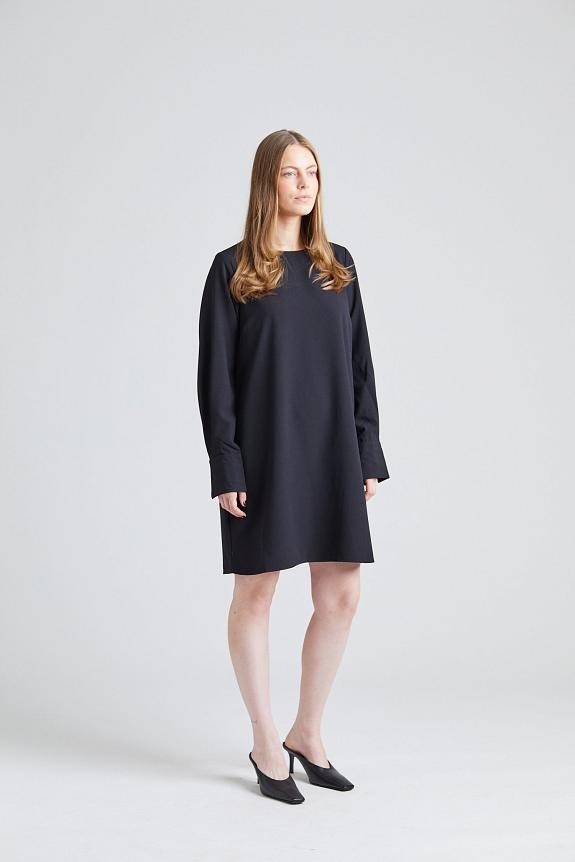 Once Untold Ebony Midi Dress Black-4