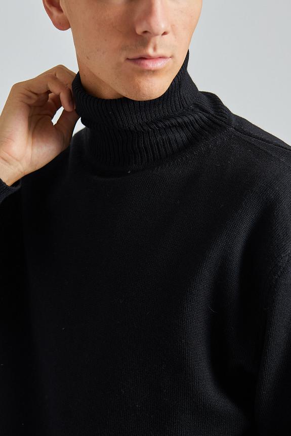 Onesto Merino Rollneck Black-3