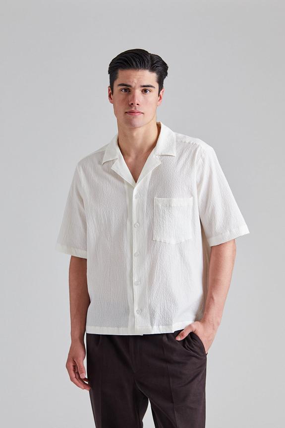 Oscar Jacobson Reg Fit Cuban SS Seersucker Shirt Snow White-1