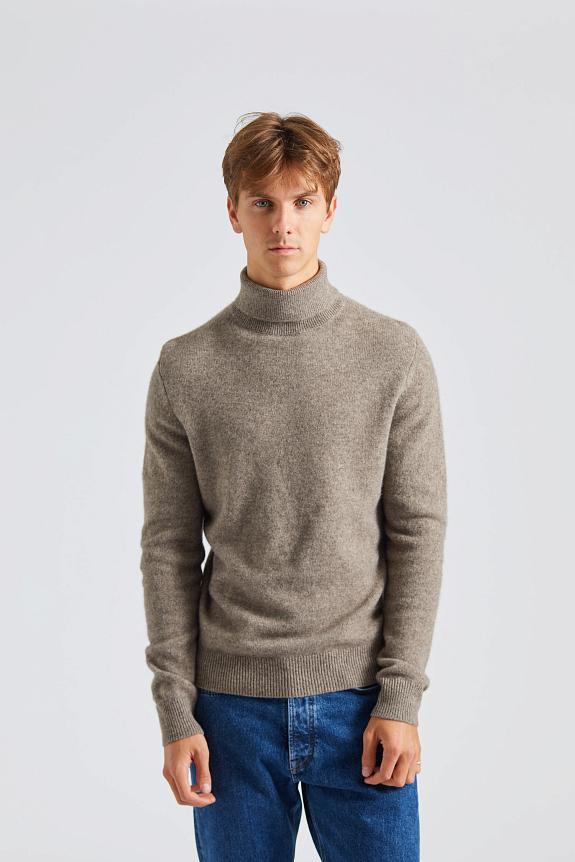 Stenströms Yak and Merino Roll Neck Light Brown