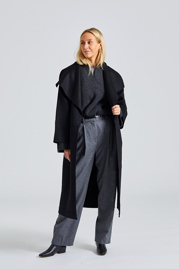 Toteme Signature Wool Cashmere Coat Black