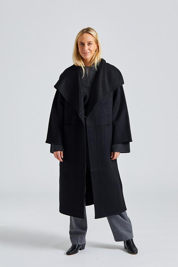 Toteme Signature Wool Cashmere Coat Black