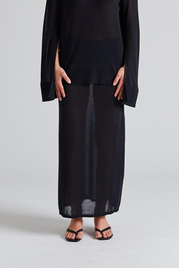 Toteme Long Knit Skirt Black